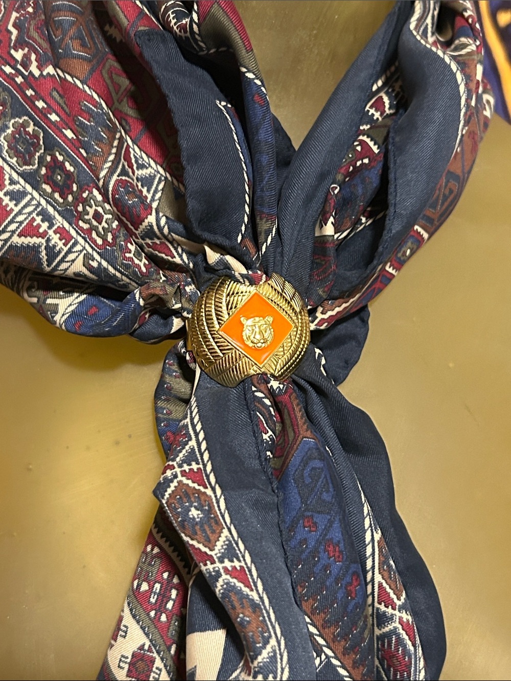 Tiger scarf tack